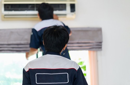 DIY Aircon Cleaning: Is it Worth the Risk?